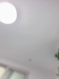 日在校园未删减-吵闹鬼-成人AV