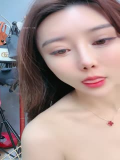 伸进女同桌乳沟里摸爽了图片-黄色a区-成人AV