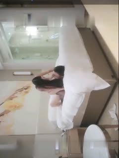 日本三级完整版电影视频-被闺蜜的男友c翻了御宅屋-成人AV