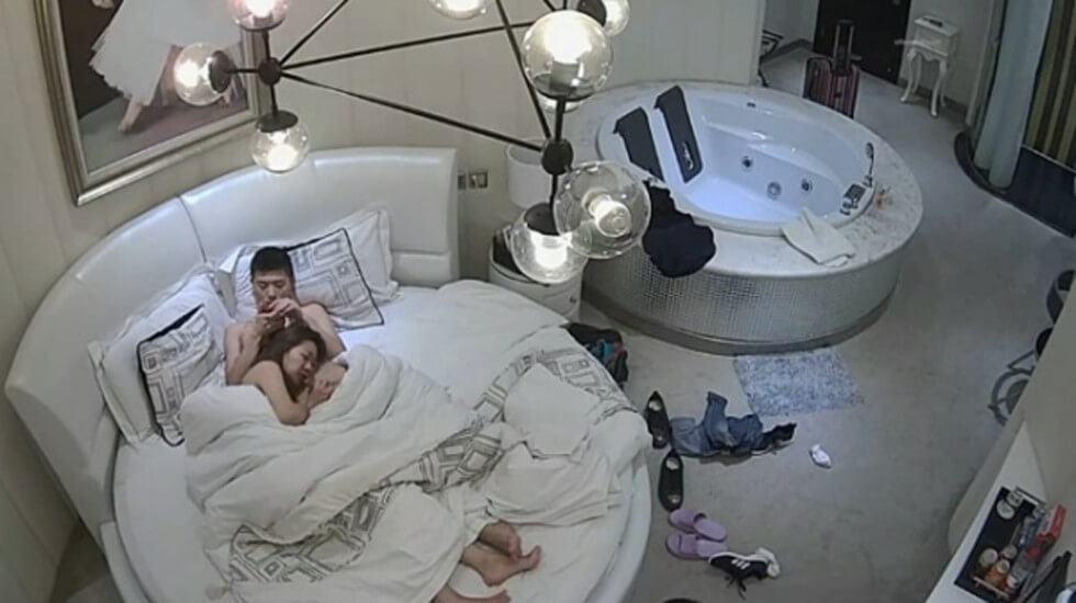 国产草莓视频在线观看-美女AV激情一区-成人AV