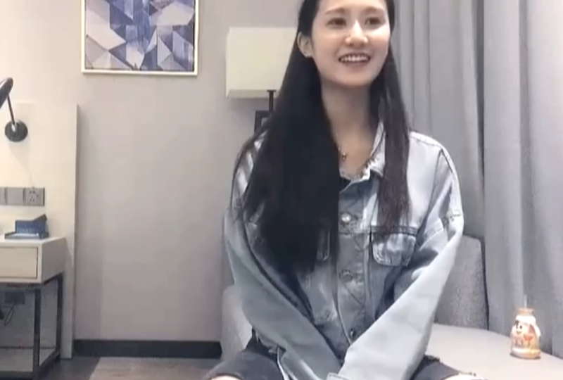 逐月之月2-被尾随入室糟蹋露脸视频-成人AV