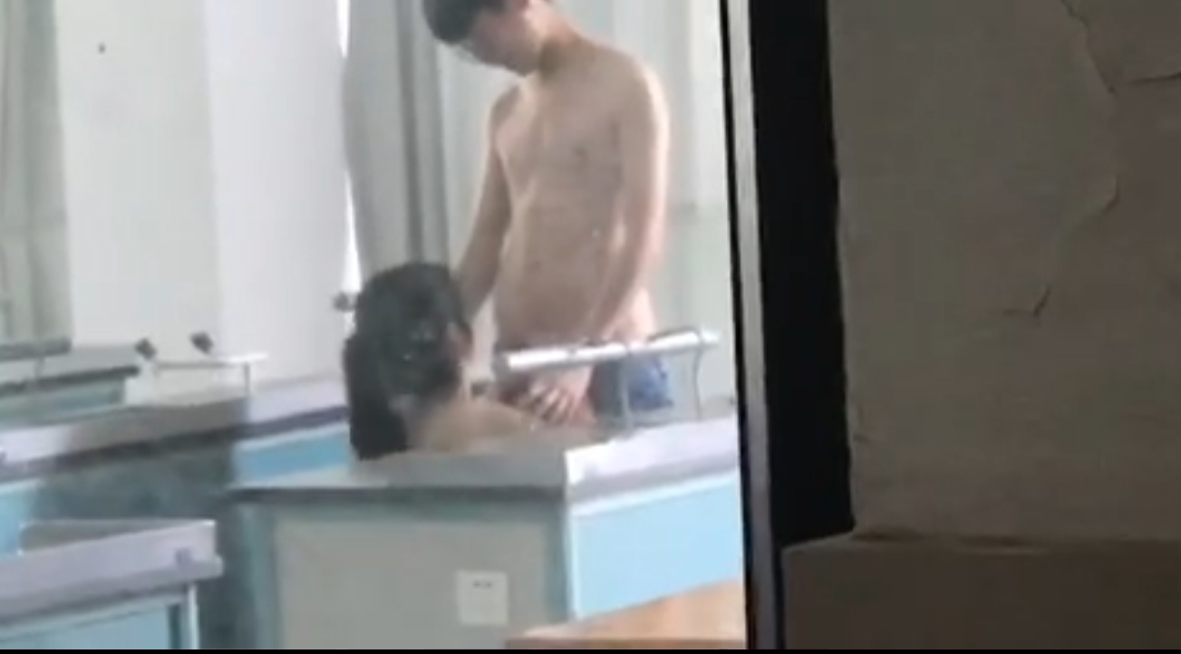 一级毛片丝袜日本-全是肉的高H文〈1V1〉-成人AV