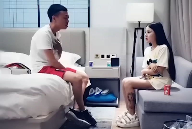 男男做爱在线观看-把她压在胯下猛烈撞击啪啪-成人AV