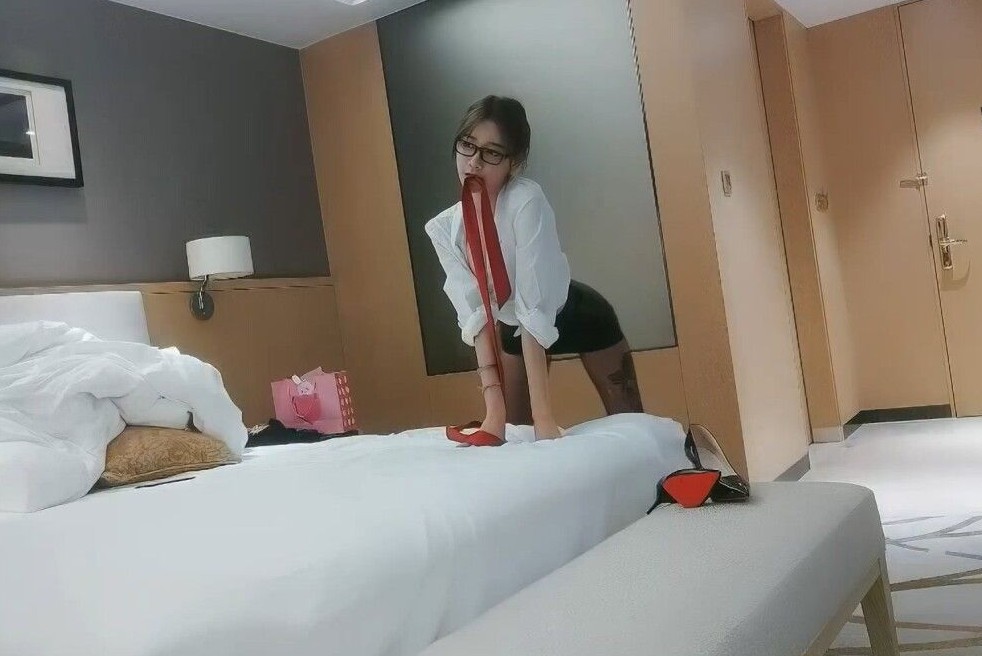 男主喝醉睡小三h-三级片强奸老师-成人AV