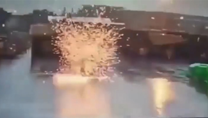 午夜寂寞av-冬荫功1拳霸天下 国语版 高清-成人AV