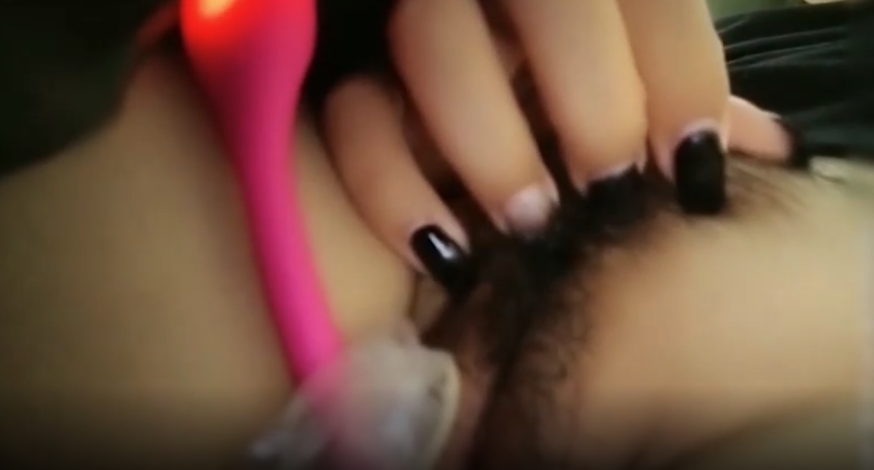 比基尼裸体无遮挡-美国式禁忌三人伦2-成人AV