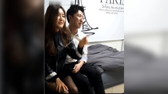 麻麻装睡屁股让我进去视频-瑜伽时被教练c到呻吟的描写-成人AV