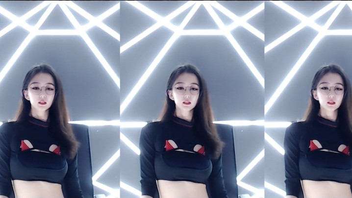 欧美 在线-电影《裸体肉欲》-成人AV