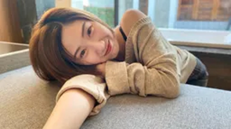 蜜桃成熟时1994-巜社长与人妻秘书HD在线-成人AV